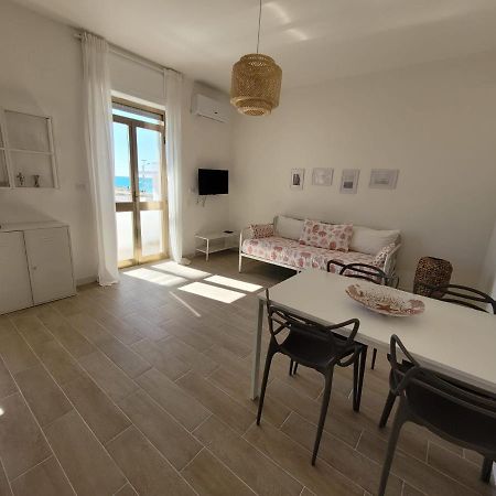 לידו מריני Appartamento Demetrio 50M Mare & Shopping מראה חיצוני תמונה
