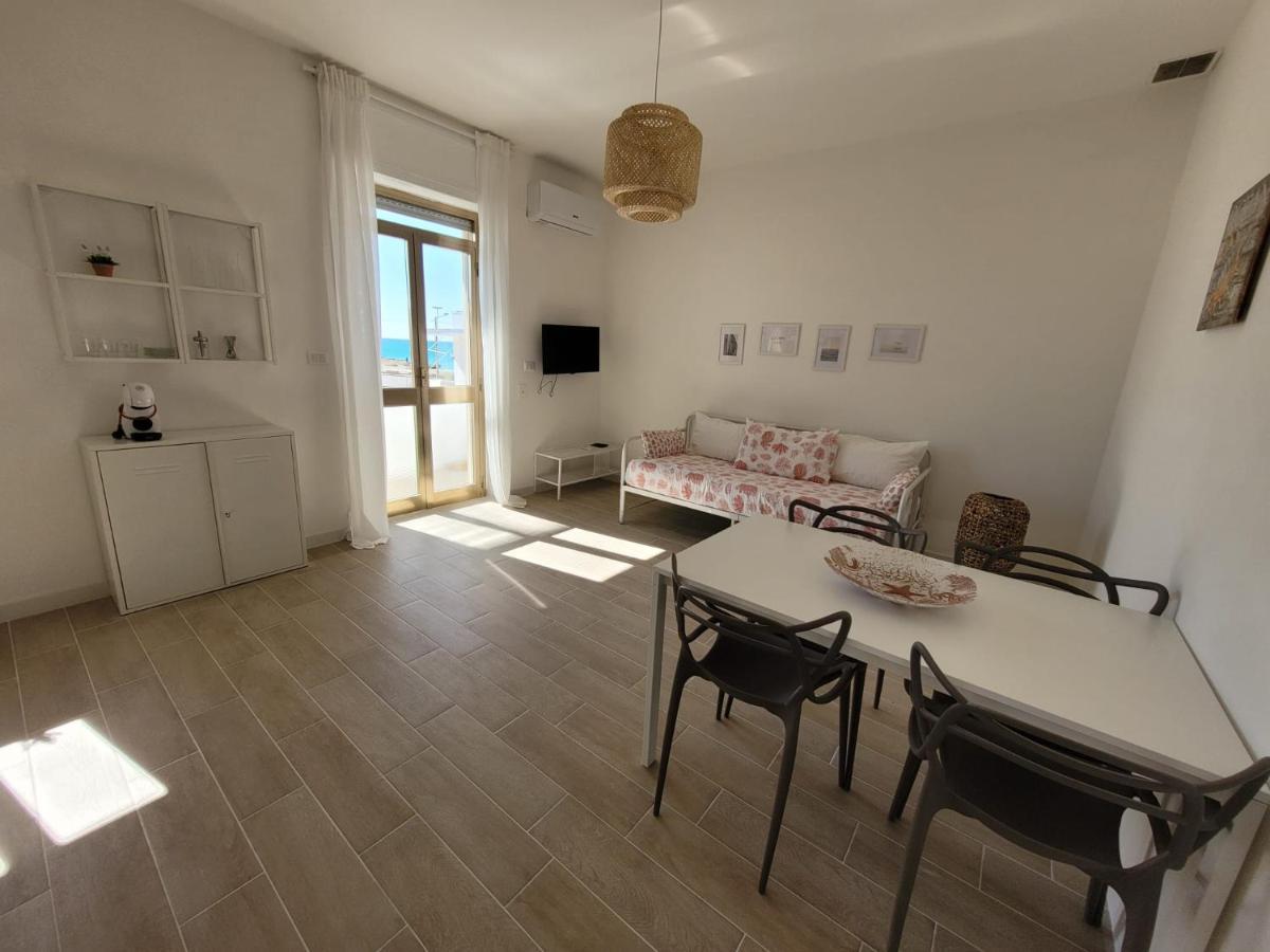 לידו מריני Appartamento Demetrio 50M Mare & Shopping מראה חיצוני תמונה